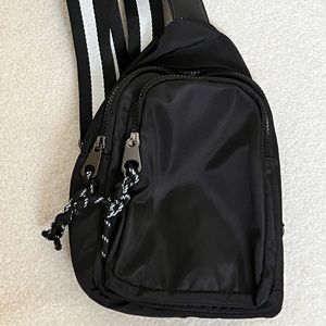 Shoulder Bag/Crossbody Bag